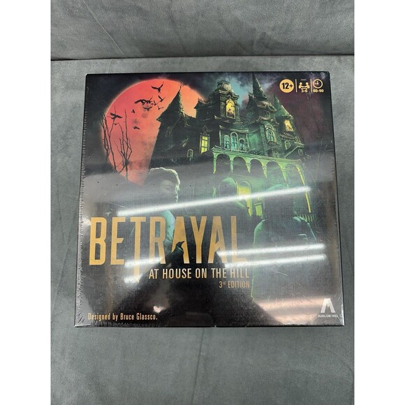 Avalon Hill Betrayal at The House on The Hill 3rd Edition Cooperative Board Game - Picture 1 of 2